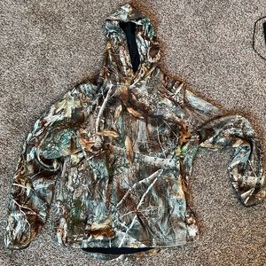 Real tree hunting sweatshirt with face covering